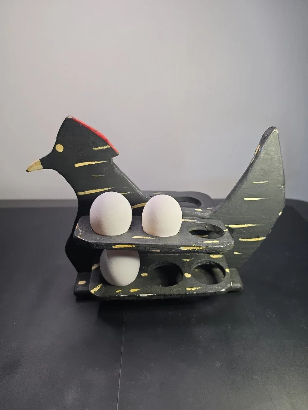 Hand-Painted Black Wooden Bird Egg Holder - Decorative Pet Bird Theme